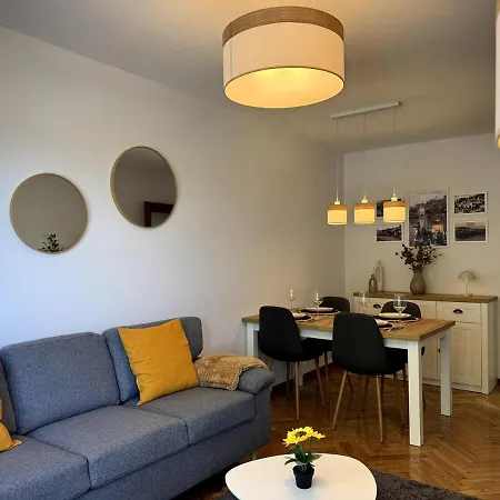 Vive En El Corazón Del Barrio Marinero Piso 3hab Vigo